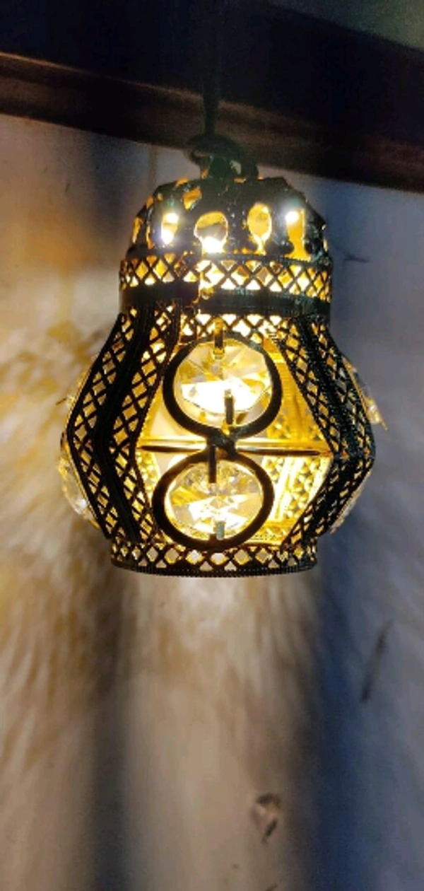 Electric Opearted Fully Assembled Gold Chandeliers & Pendant Lights - Free Size, Gold, Pendent Light, Pack of1